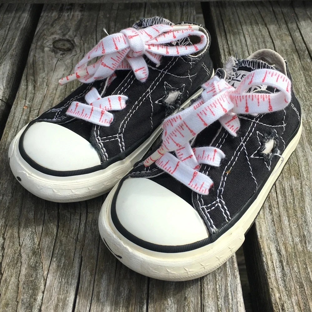 - Converse Sz 6 New Ruler Shoelace One-Star Toddler Sneakers! GUC!